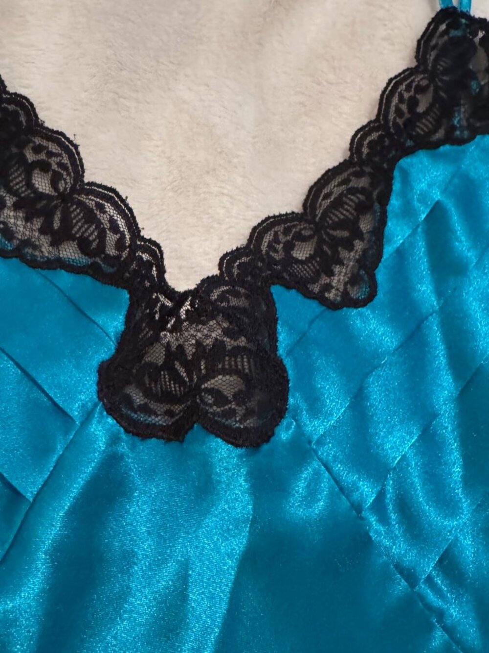 Victoria Secret Gold Label Vintage "Teal" Chemise Pleats and Lace - Picture 3 of 15
